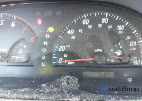 2003 Toyota Camry Le z USA, uszkodzony, nr VIN 4T1BE32K43U194647